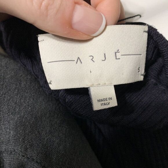 arje authentic dark blue sweater turtleneck high low Long Sleeve knit top small - Picture 5 of 6
